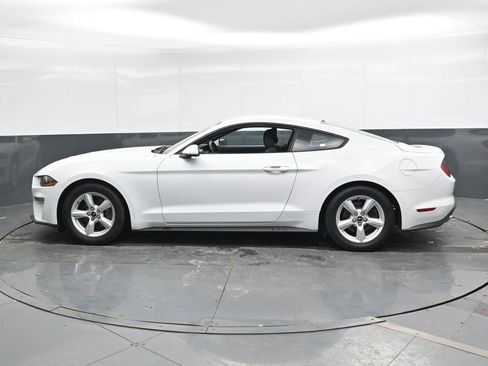Used 2018 Ford Mustang EcoBoost image 9