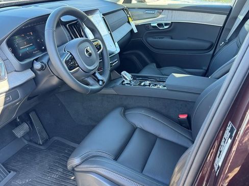 New 2025 Volvo XC90 B6 Ultra w/ Protection Package Premier image 18