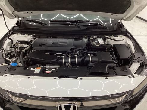 Used 2018 Honda Accord Touring image 44