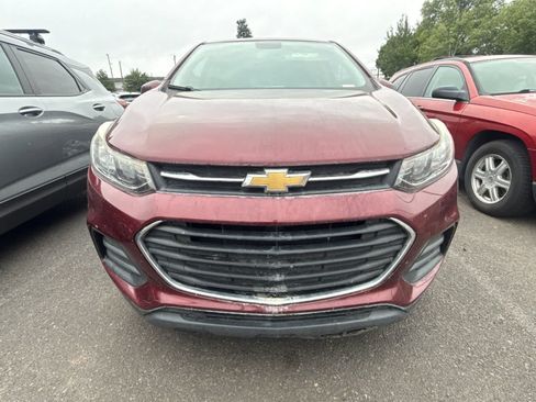 Used 2017 Chevrolet Trax LS FWD image 2