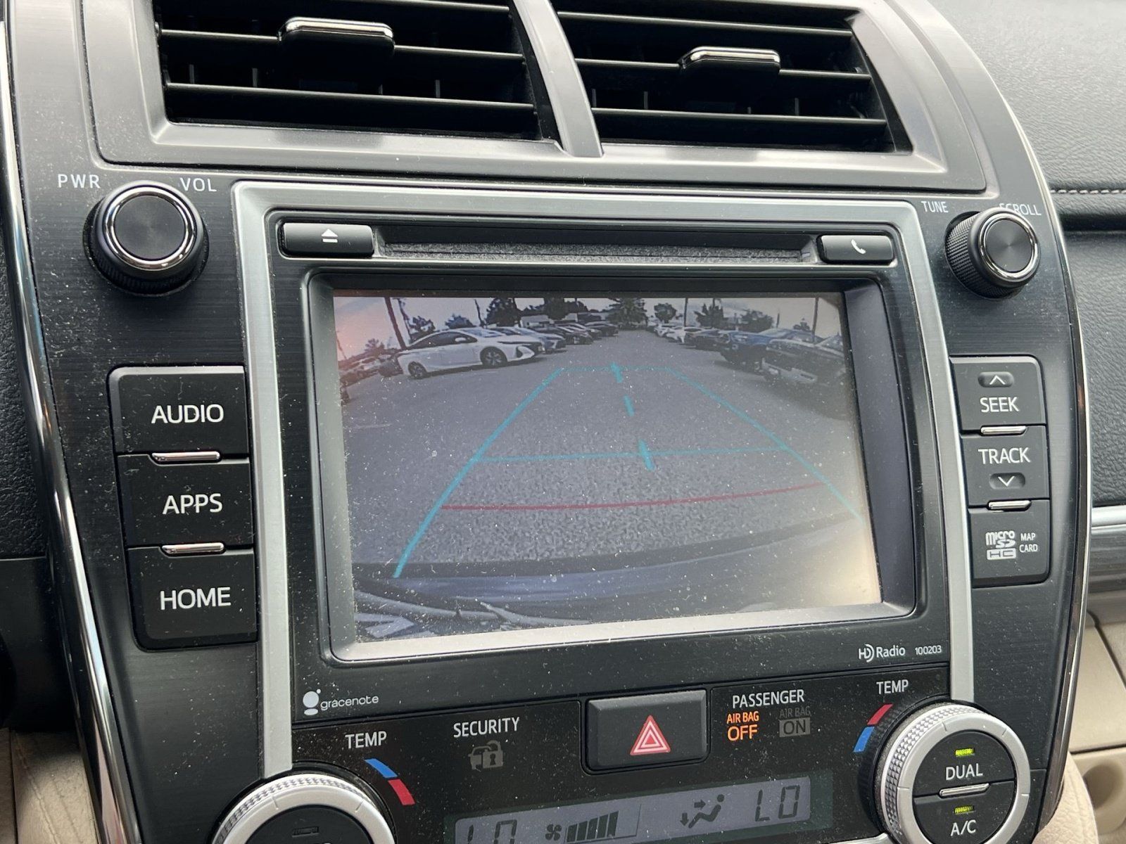 Used 2014 Toyota Camry XLE w/ Leather Package FWD image 15