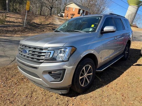 Used 2020 Ford Expedition XLT w/ Equipment Group 202A image 10