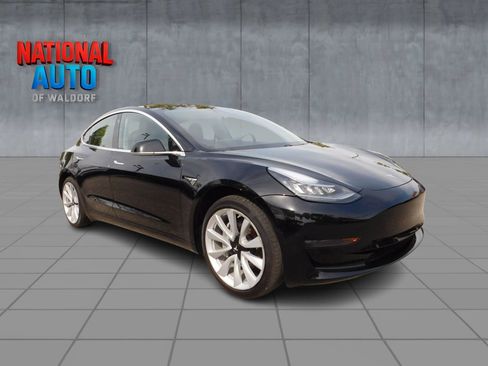 Used 2018 Tesla Model 3 Long Range RWD image 1