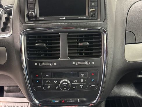 Used 2019 Dodge Grand Caravan GT FWD image 13