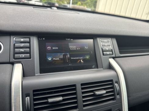 Used 2017 Land Rover Discovery Sport HSE AWD/4WD image 20