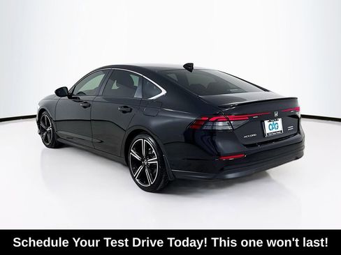 Used 2025 Honda Accord Sport image 5