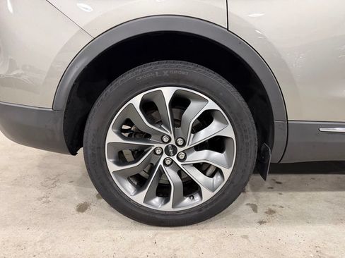 Certified 2023 Lincoln Nautilus Reserve AWD/4WD image 12
