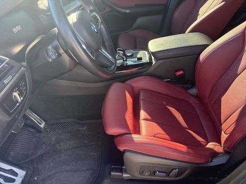 Used 2024 BMW X3 M40i image 9