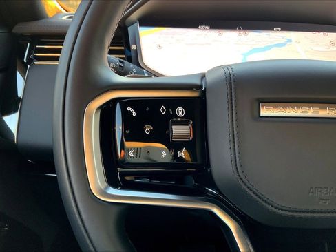 Used 2024 Land Rover Range Rover Sport SE image 23