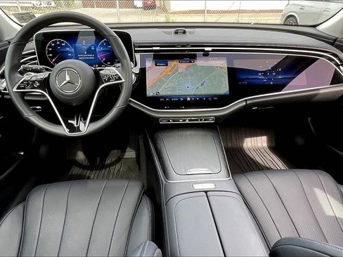 Used 2025 Mercedes-Benz E 450 4MATIC All-Terrain Wagon image 13