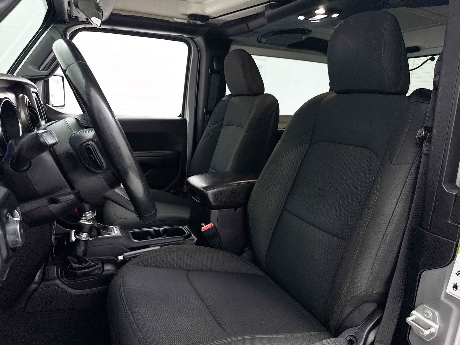 Used 2019 Jeep Wrangler Sport AWD/4WD image 21
