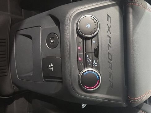 Used 2025 Ford Explorer ST AWD/4WD image 21