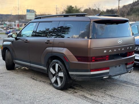 Used 2024 Hyundai Santa Fe Limited image 3