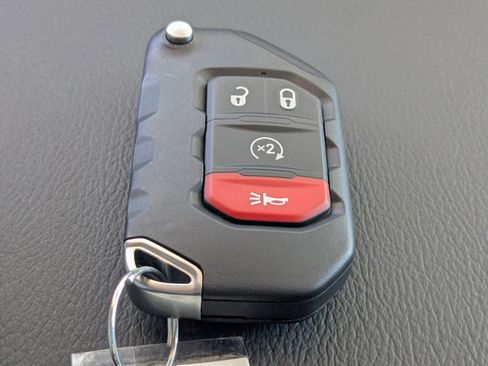 New 2026 Jeep Wrangler Unlimited Rubicon image 32