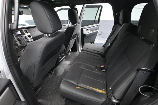 Used 2017 Ford Expedition XLT AWD/4WD image 30