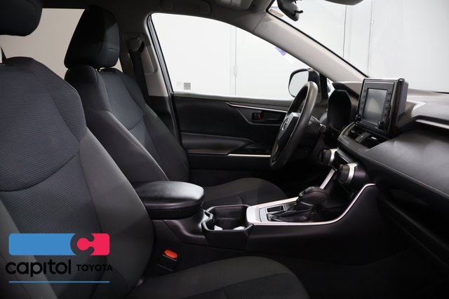 Certified 2021 Toyota RAV4 LE AWD/4WD image 26