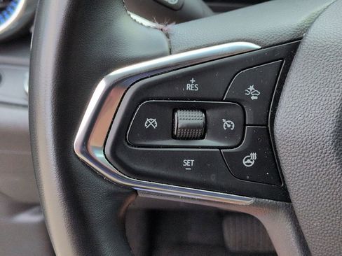Used 2024 Chevrolet Trax LT w/ Driver Confidence Package FWD image 12