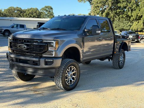 Used 2021 Ford F250 Lariat AWD/4WD image 3