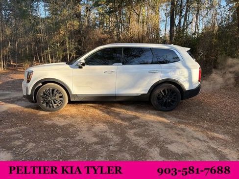 Used 2020 Kia Telluride SX w/ Towing Package image 8