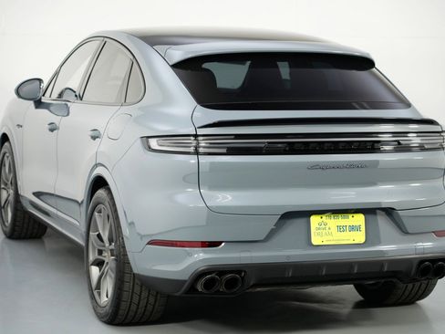 Used 2024 Porsche Cayenne Turbo image 56