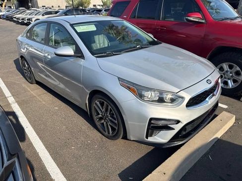 Used 2019 Kia Forte S FWD image 3