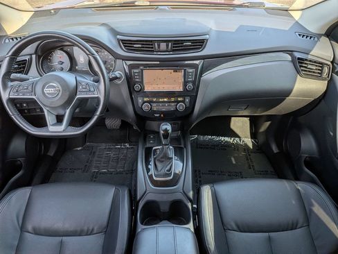 Used 2022 Nissan Rogue Sport SL FWD image 26