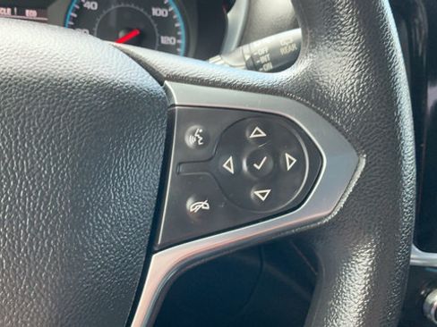 Used 2020 Chevrolet Traverse LS w/ LPO, Blackout Package FWD image 12