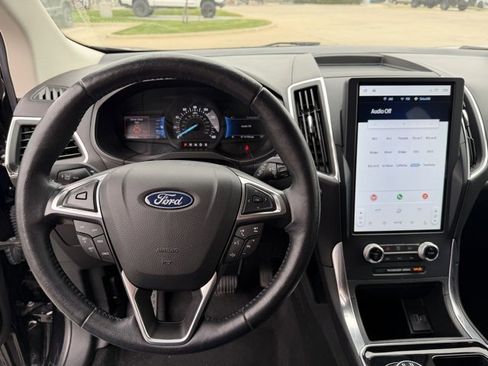 Certified 2023 Ford Edge Titanium image 12