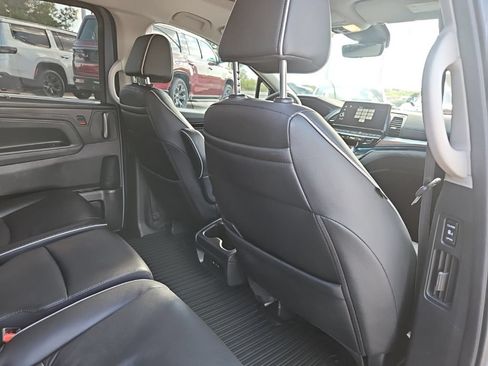 Used 2025 Honda Odyssey Touring image 25