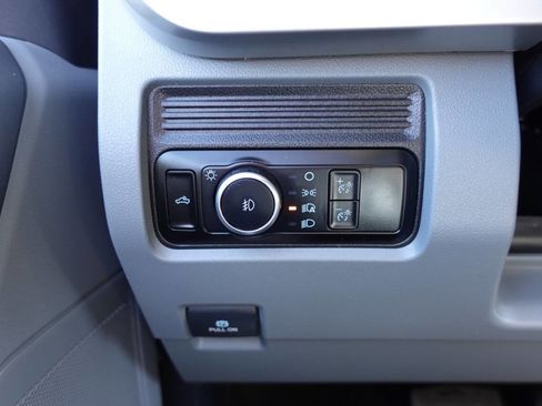 Used 2024 Ford F250 XLT image 47