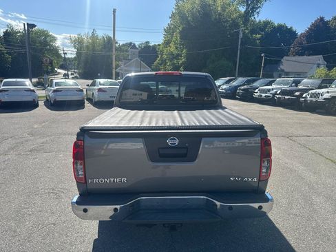 Used 2019 Nissan Frontier SV w/ Value Truck Package AWD/4WD image 10