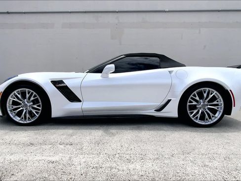 Used 2018 Chevrolet Corvette Z06 w/ Battery Protection Package RWD image 3