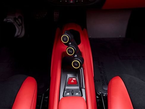 Used 2020 Ferrari 488 Pista Coupe RWD image 79