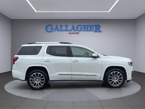 Used 2023 GMC Acadia Denali w/ Denali Ultimate Package AWD/4WD image 3