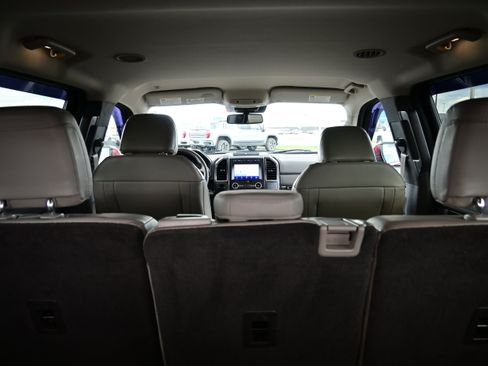 Used 2021 Ford Expedition Limited image 14