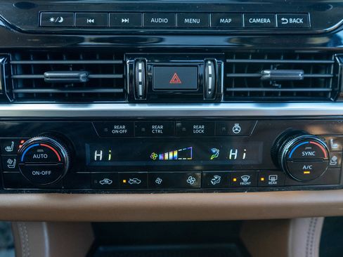 Used 2023 Nissan Pathfinder Platinum w/ Cargo Package image 20