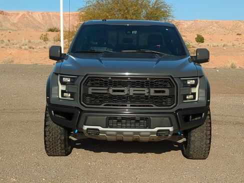 Used 2018 Ford F150 Raptor w/ Equipment Group 802A Luxury image 9