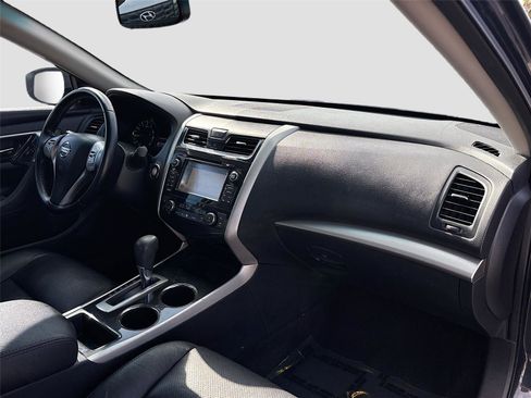 Used 2014 Nissan Altima 2.5 SV w/ Convenience Package image 31