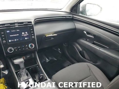 Used 2022 Hyundai Tucson SE image 22