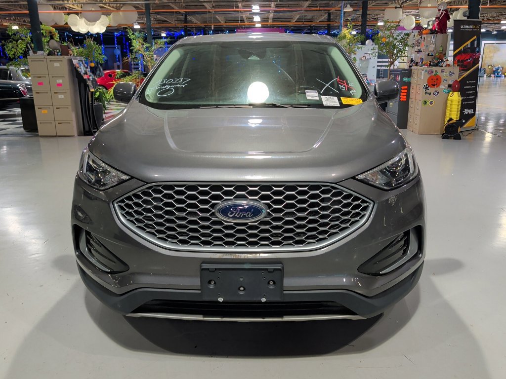 Used 2023 Ford Edge SEL AWD/4WD image 3