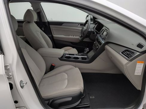Used 2016 Hyundai Sonata SE FWD image 21