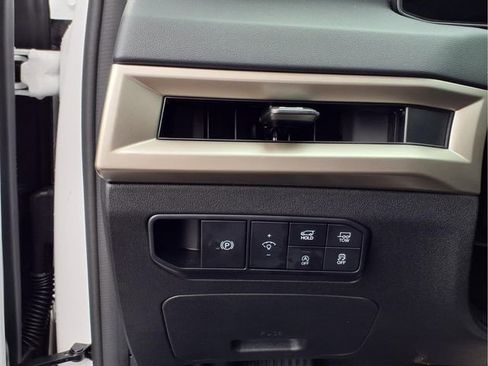 New 2027 Kia Telluride S image 16