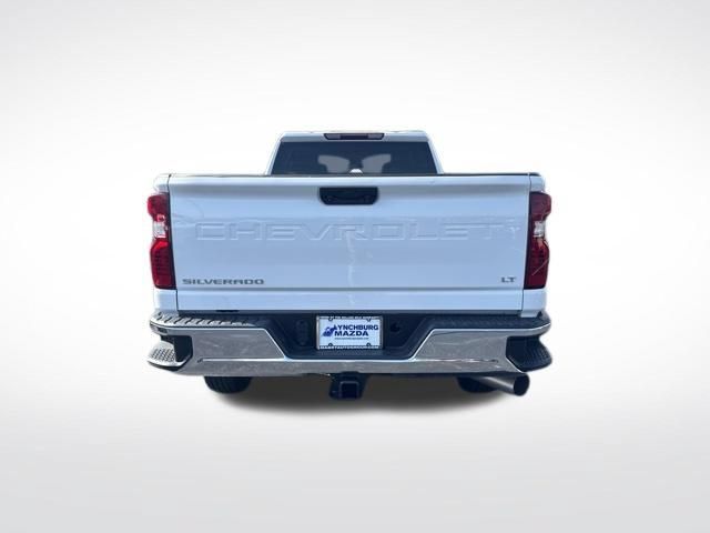Used 2024 Chevrolet Silverado 2500 LT AWD/4WD image 4