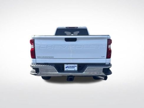 Used 2024 Chevrolet Silverado 2500 LT AWD/4WD image 4