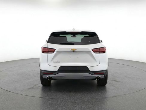 Used 2025 Chevrolet Blazer LT FWD image 7
