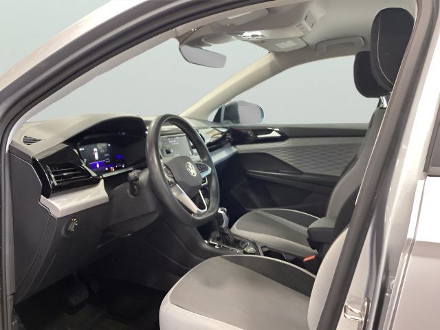 Certified 2024 Volkswagen Taos S AWD/4WD image 11