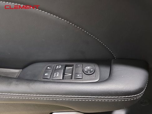 Used 2023 Dodge Challenger R/T w/ Plus Package image 26