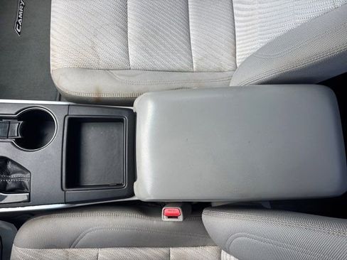 Used 2017 Toyota Camry LE image 25