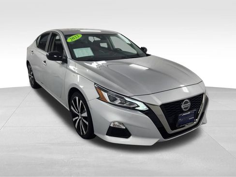 Used 2022 Nissan Altima 2.5 SR FWD image 1
