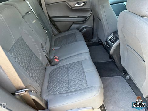 Used 2021 Chevrolet Blazer LT image 12